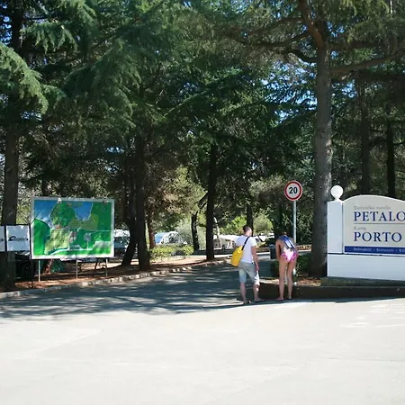 פארק נופש Easyatent Porto Sole ורסאר