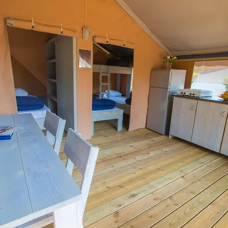 Üdülőpark Easyatent Porto Sole *